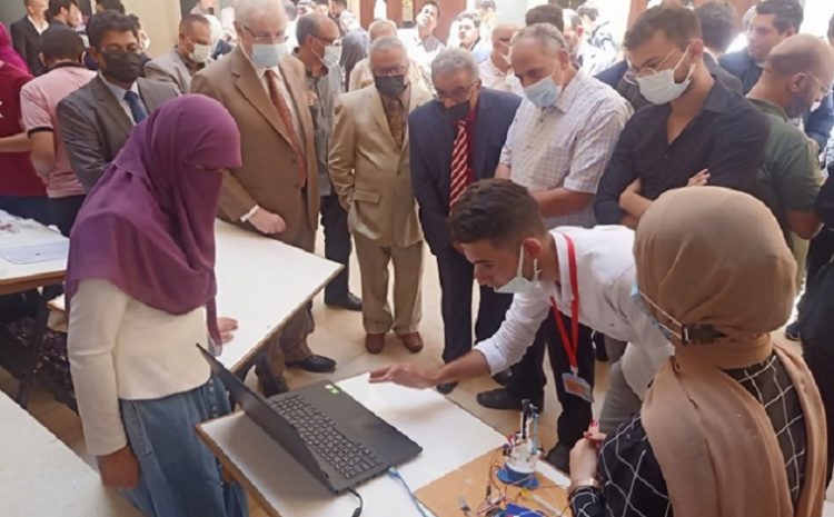  هندسة الجامعة المصرية الروسية تفتتح معرض “الروبوتات” بـ100 مشروع طلابى