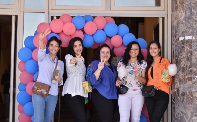  الجامعة المصرية الروسية تزينت للترحيب بالطلاب فى بداية العام الجامعى الجديد  2022-2023