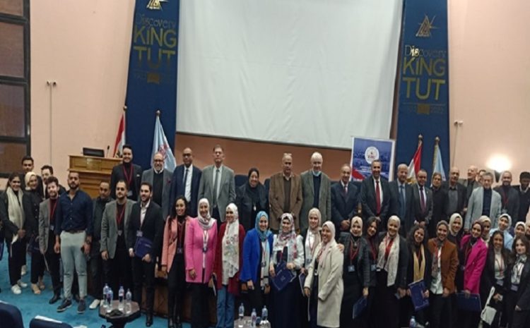  الجامعة المصرية الروسية تعقد ندوة المناخ والعمران المستدام