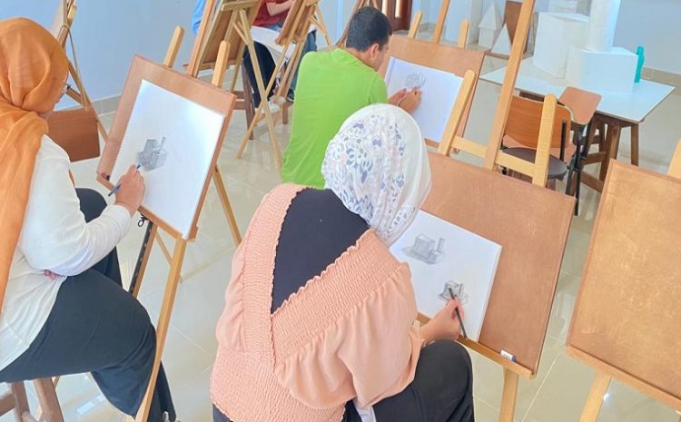  فعاليات الدورة التدريبية المجانية الأولى المؤهلة لاختبارات كلية الفنون التطبيقية بالجامعة المصرية الروسية