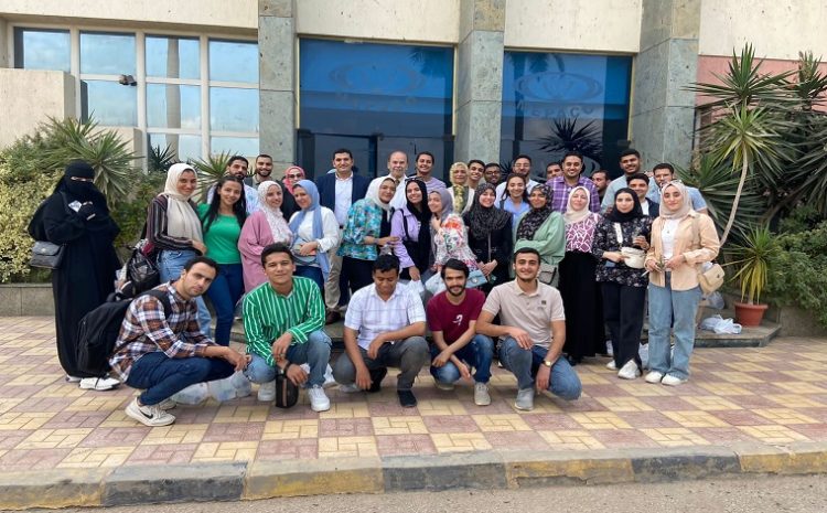  طلاب كلية الصيدلة، الجامعة المصرية الروسية فى زيارة علمية للشركة العربية للأدوية والنباتات الطبية-ميباكو