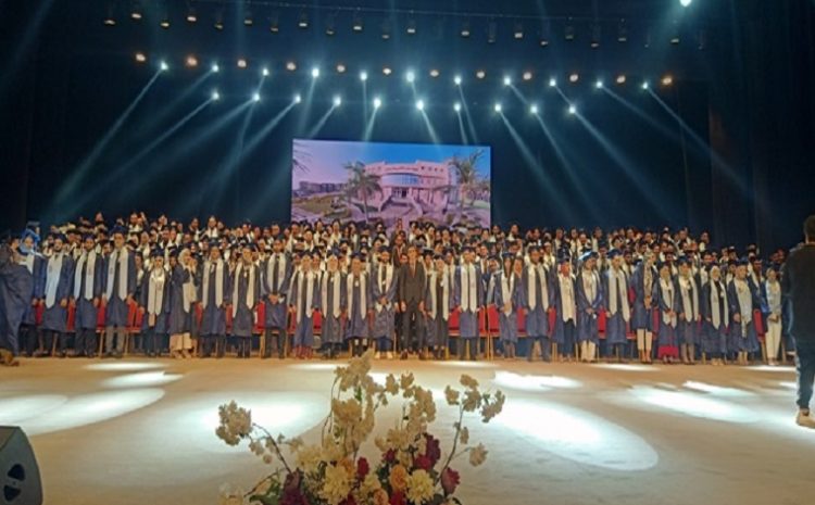  In the presence of representatives of the Ministry of Higher Education and Scientific Research and some public figures, the Egyptian Russian University celebrates the graduation of two classes of the Faculty of Oral and Dental Medicine