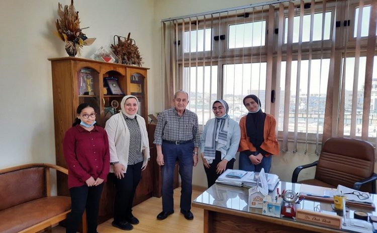  The Faculty of Pharmacy at the Egyptian Russian University hosted a group of STEM School students