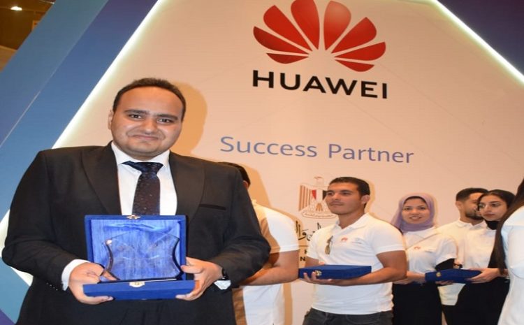  The selection of Mustafa Tarek, the student at the Faculty of Engineering, as an ambassador for Huawei Academy in the Egyptian-Russian University
