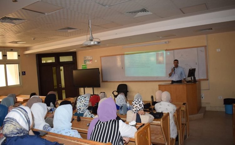  Holding the Fourth Scientific Training Workshop in the Central Research Laboratories of the Faculty of Pharmacy at the Egyptian Russian University